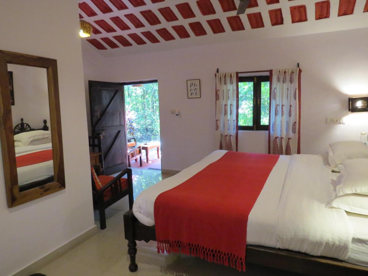 Kanha Jungle Lodge Dhanwār Exteriör bild