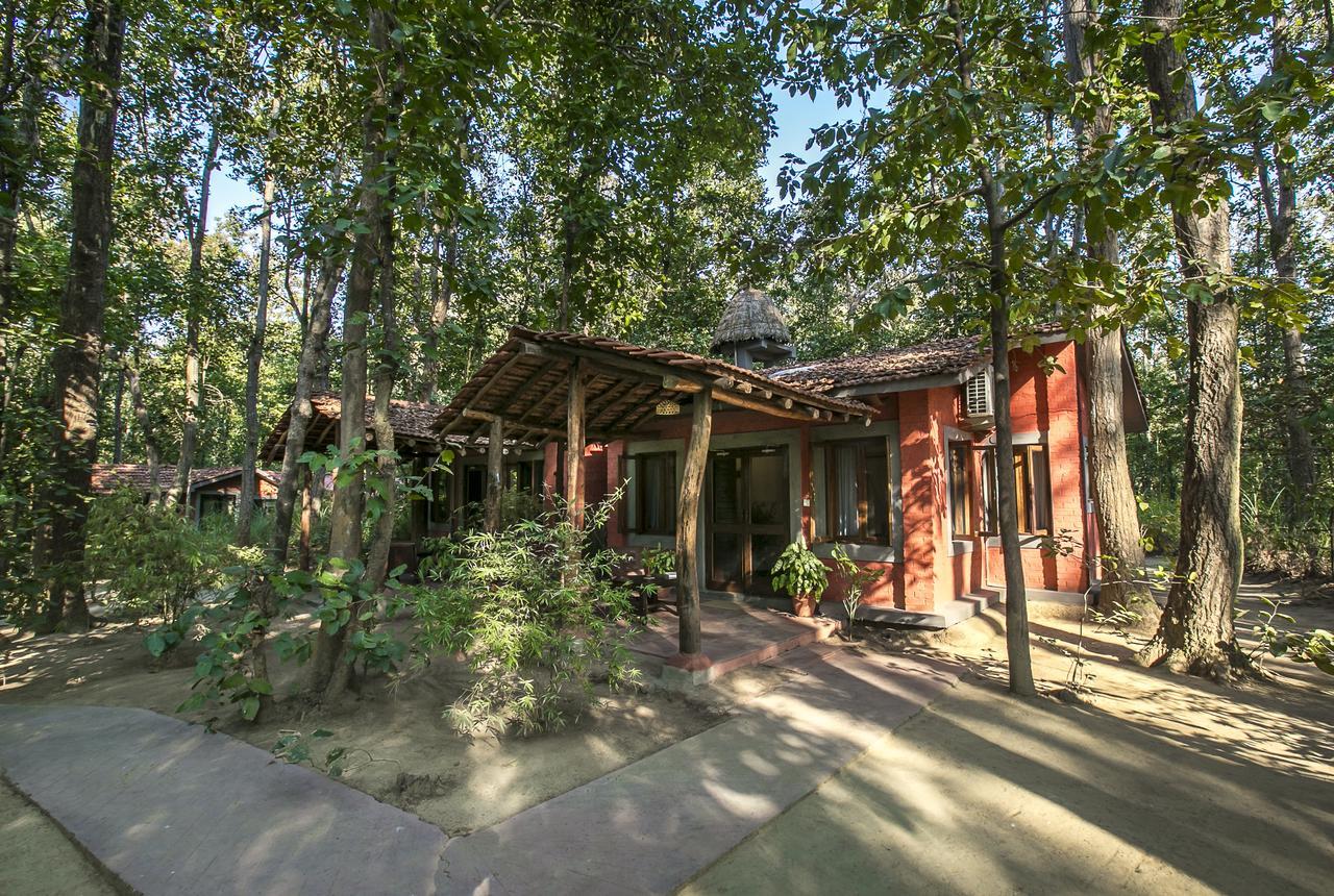 Kanha Jungle Lodge Dhanwār Exteriör bild